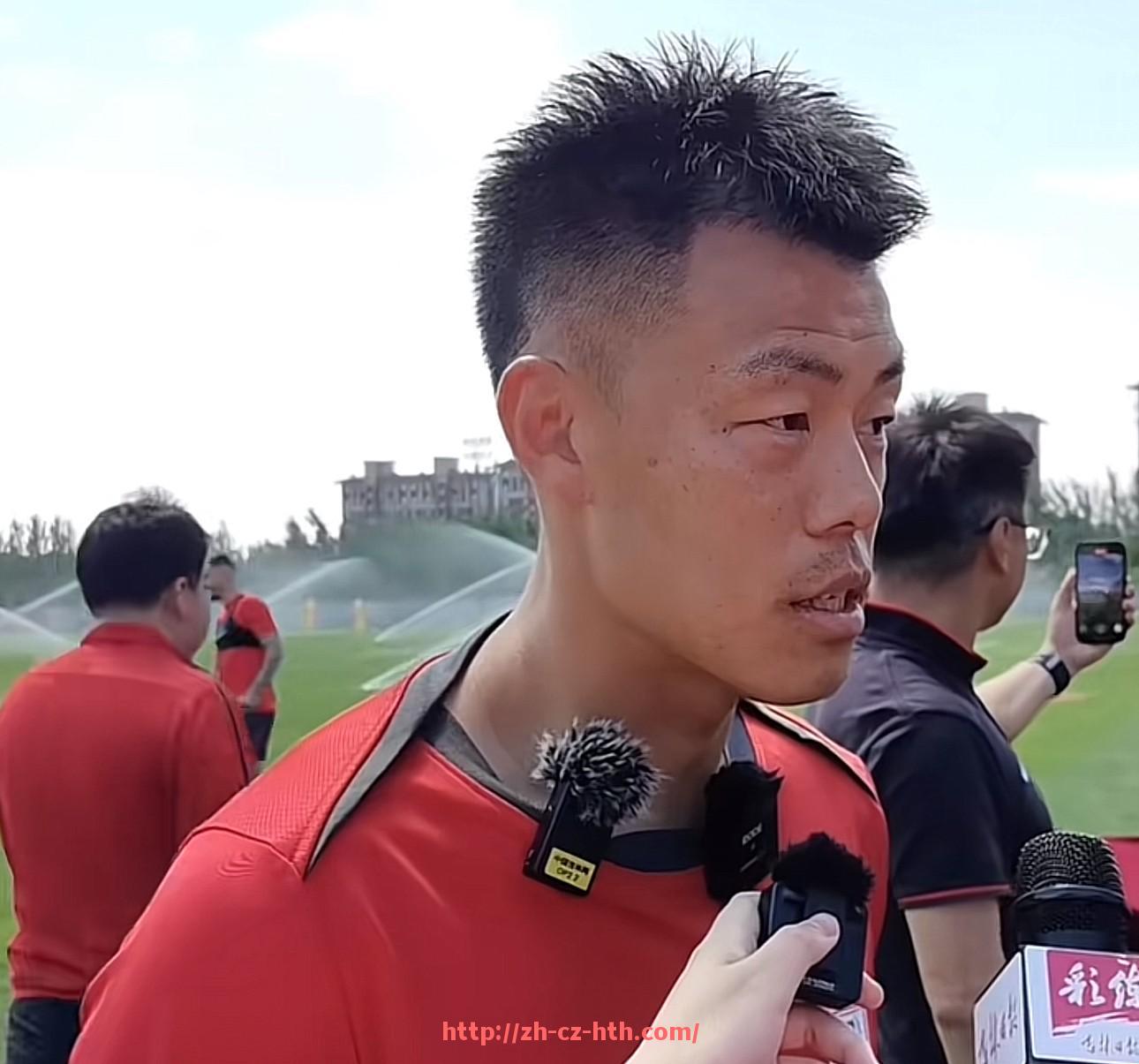 华体会hth-英超正版球衣在哪里买？官方渠道及注意事项