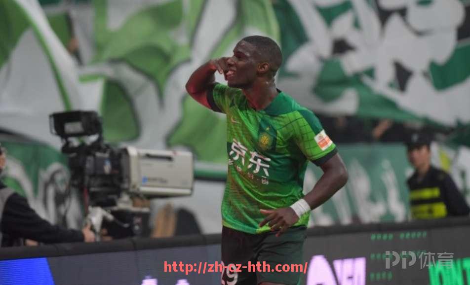 华体会hth-支持意甲球队的球迷文化与情感传递